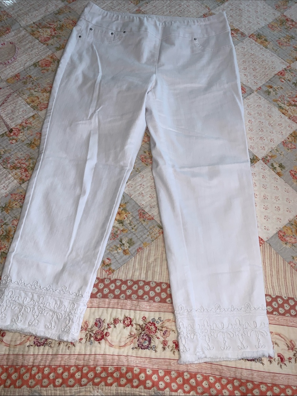 Ruby Rd. White Straight Leg Jeans with Embroidered Hem NEW!